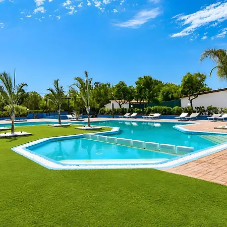 House Betania Swimming Pool * Nicotera