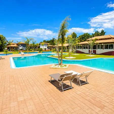 House Betania Swimming Pool Apartamento Nicotera